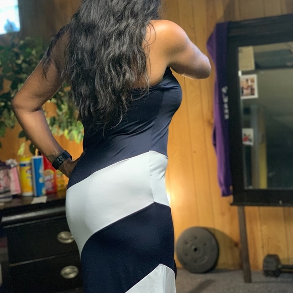 maxi - Picture 3 of 4